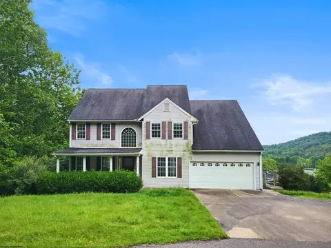20 Hillcrest Dr, Mount Clare, WV 26408