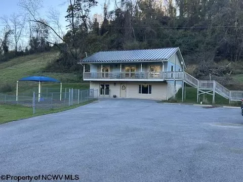 619 Clarksburg Rd, Buckhannon, WV 26201