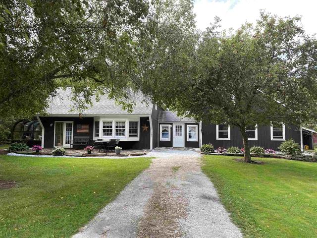 1028 Holiday Point Rd North Hero Vt 05474 38 Photos Mls 4824902 Movoto