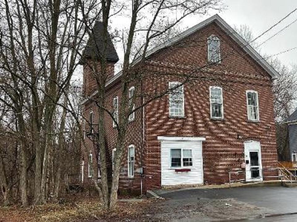 18 Eastman St, Concord, NH 03301 MLS 4849753 Movoto