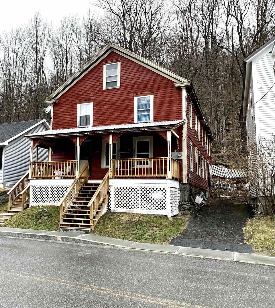 6943 Main St, Readsboro, VT 05350 19 Photos MLS 4873558 Movoto