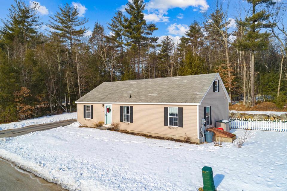 13 Pheasant Ln, Barrington, NH 03825 38 Photos MLS 4896266 Movoto