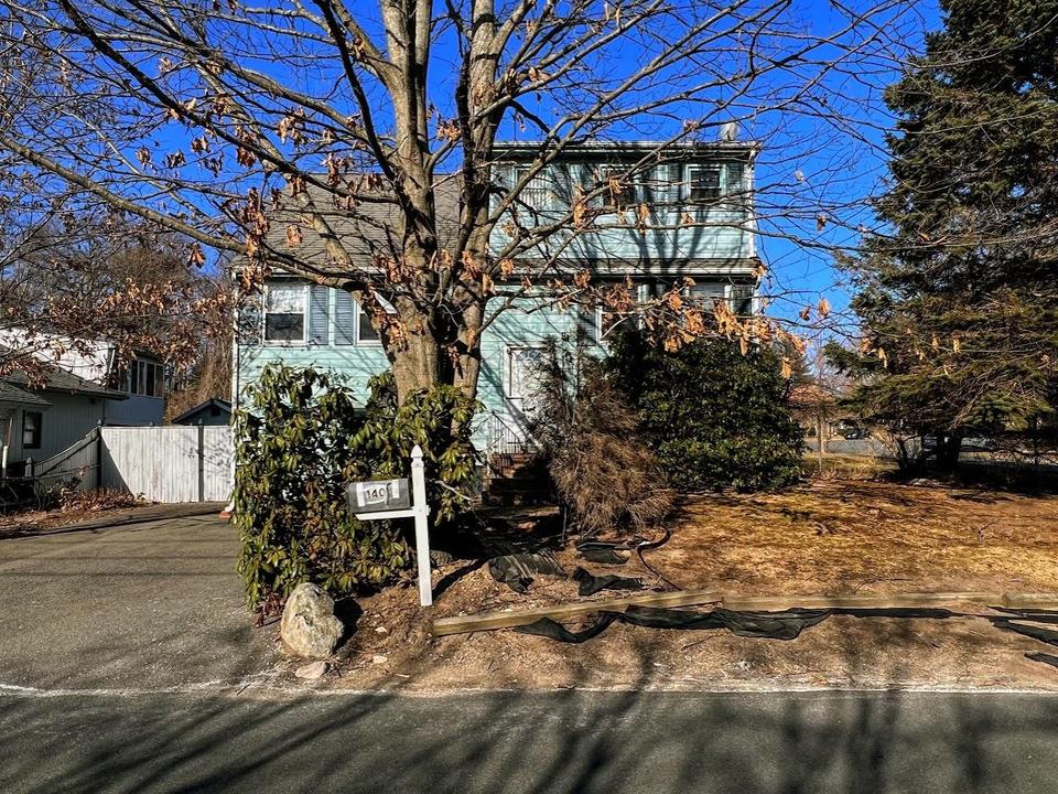 140 Fairmount Ave, Saugus, MA 01906 33 Photos MLS 4947143 Movoto