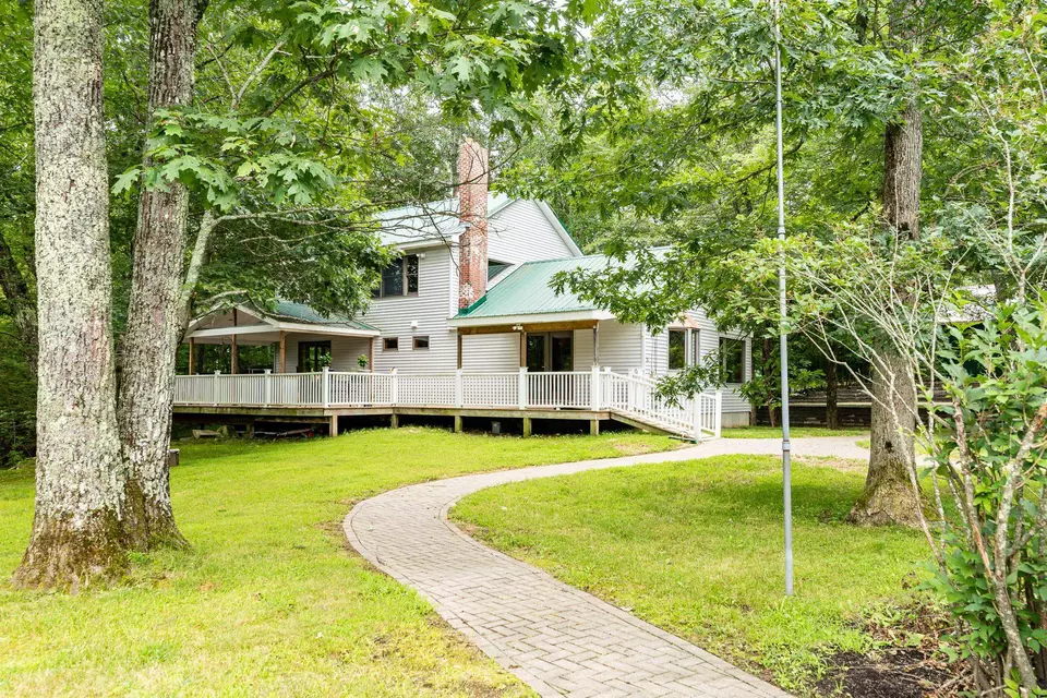 70 Aloma Rd, Wakefield, NH 03830 39 Photos Movoto