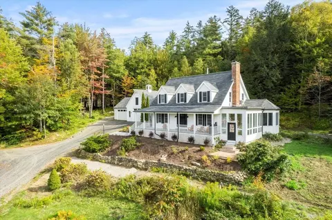 662 Howe Farm Rd, Jamaica, VT 05343