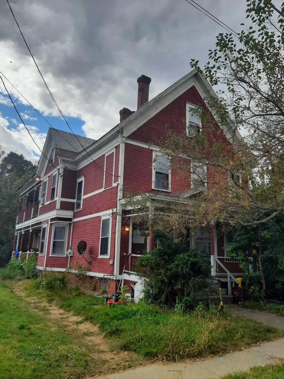 10 Green St, Rockingham, VT 05101 | 7 Photos - Movoto