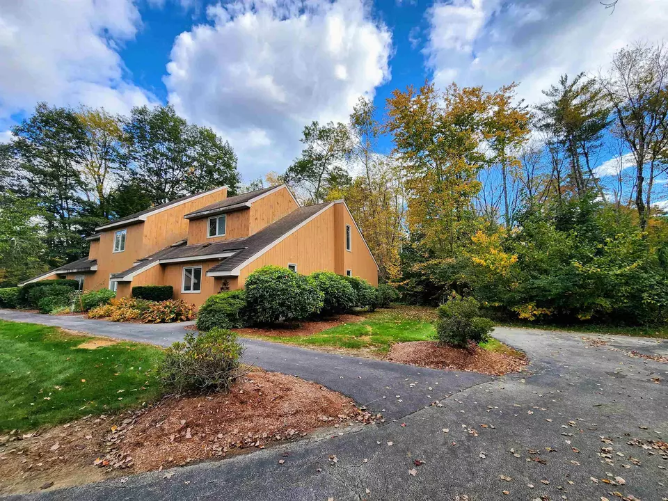 41 Derry St, Merrimack, NH 03054 40 Photos Movoto