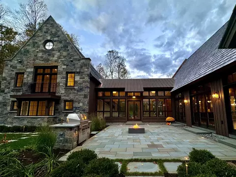 515 W Fields Rd, Manchester, VT 05254