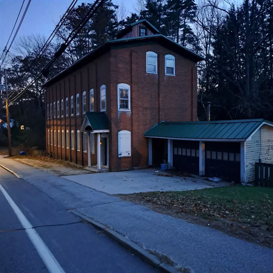 34 Main St, Antrim, NH 03440 12 Photos Movoto