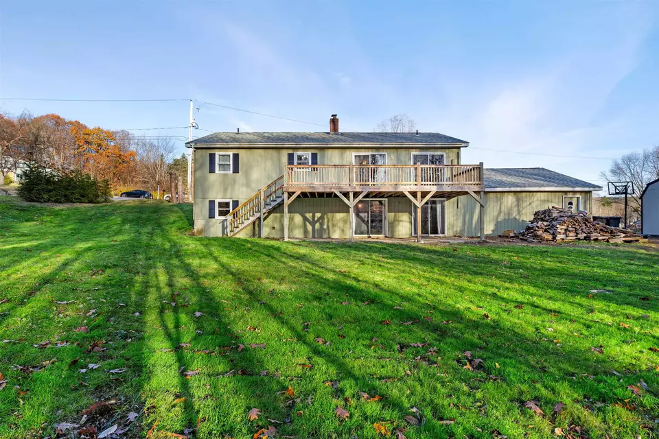 24 Colonial Dr, Gilford, NH 03249 35 Photos Movoto