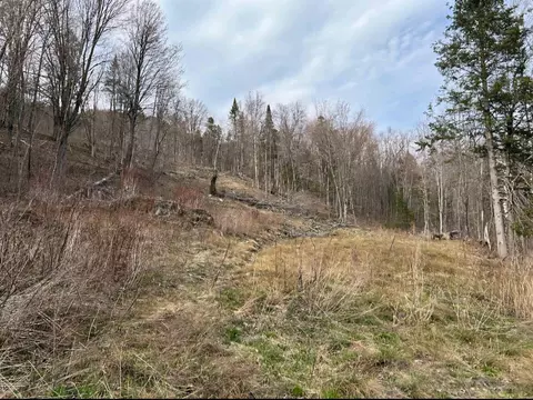 1837 River Rd, Canaan, VT 05903