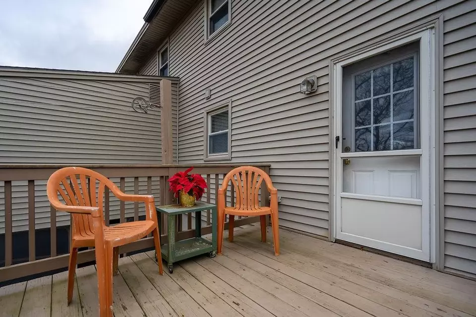 76 Gillis St, Nashua, NH 03060 39 Photos Movoto