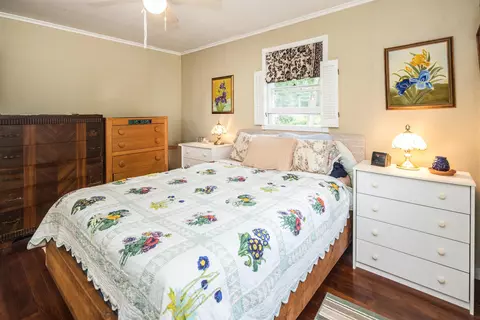 Bedroom - 10 Old Town Rd, Castleton, VT 05735 photo 4 of 4