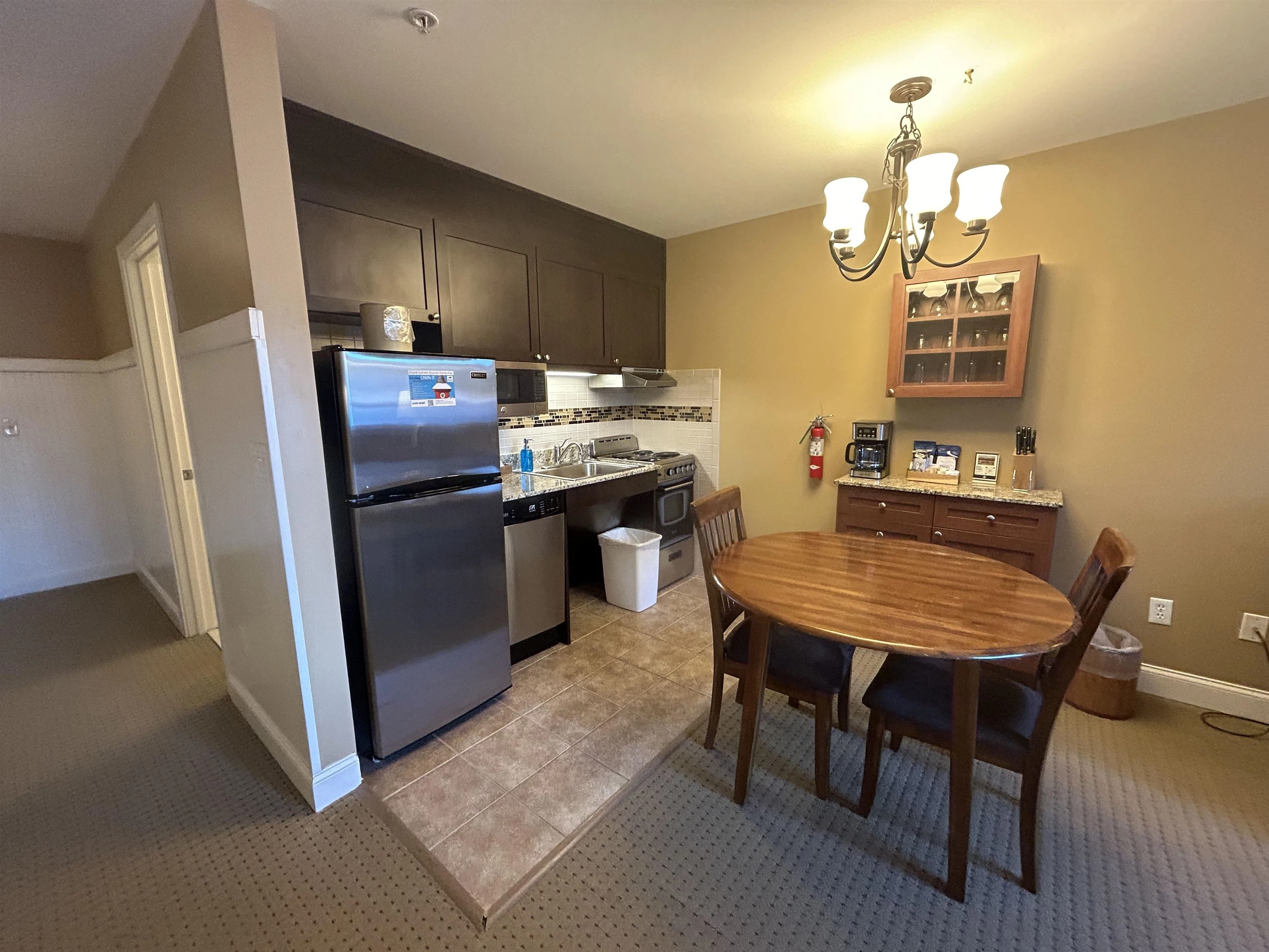 110 Qtr1234 89 Grand Summit Way  