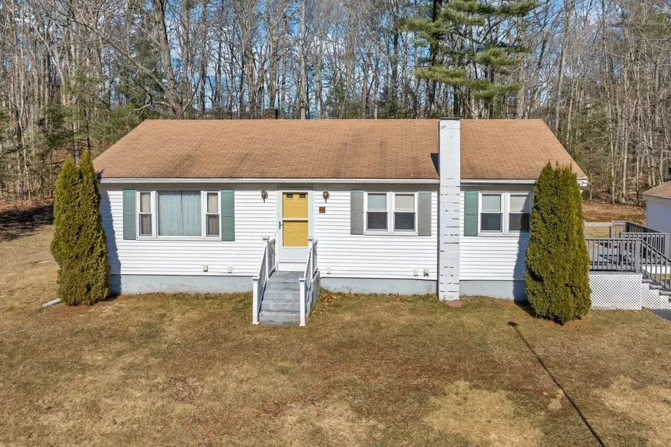 103 Gear Rd, Rochester, NH 03839 40 Photos Movoto