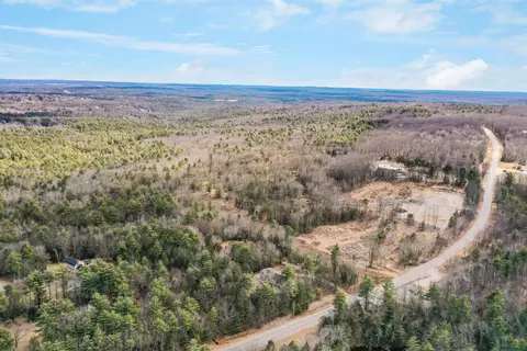 32 Chestnut Hill Rd # -4, New Boston, NH 03070