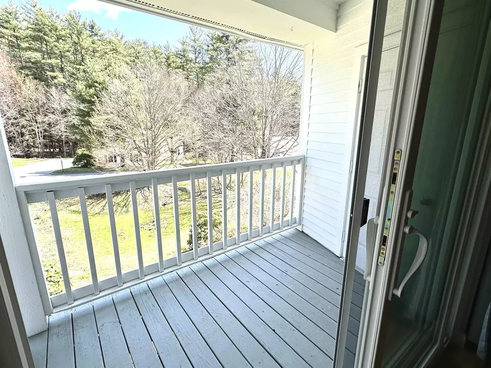 22 Windsor Ct F, Keene, NH 03431 35 Photos Movoto