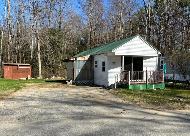23 Parker Ave, Raymond, NH 03077 | 32 Photos - Movoto