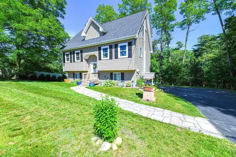 8 Country View Dr, Raymond, NH 03077 - Movoto