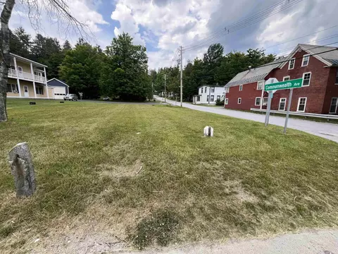83 Main St, Ludlow, VT 05149 photo 2