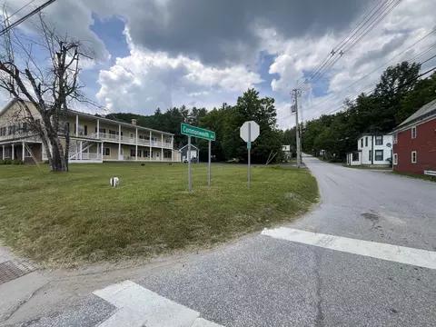 83 Main St, Ludlow, VT 05149 photo 3