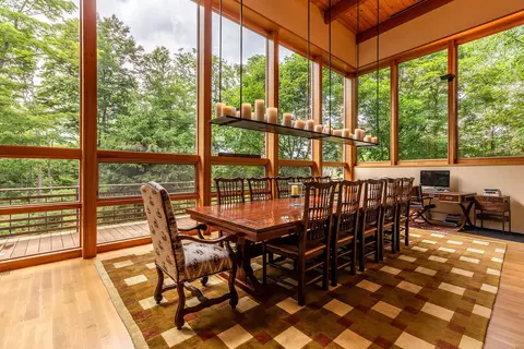 Dining - 454 Mountain Rd, Stratton, VT 05360 photo 3 of 3