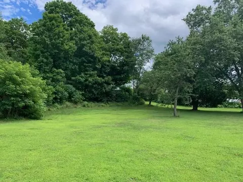 71 S Windsor St, Royalton, VT 05068