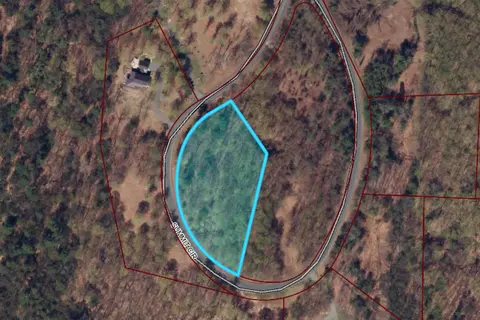 24 Summit Cir, Brattleboro, VT 05301