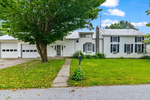 14 School St, Highgate, VT 05459