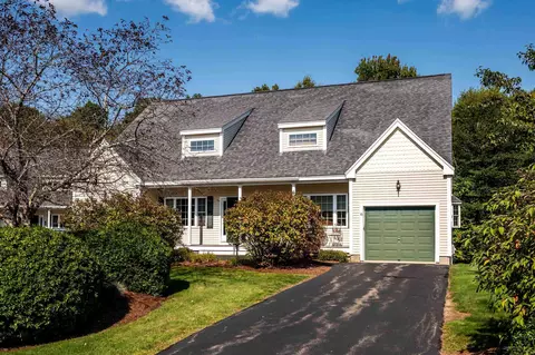 16 Arrow Ln, Raymond, NH 03077 | 41 Photos - Movoto