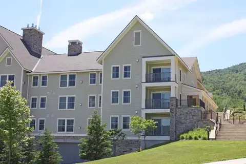 705707 Qtr I V Adams House, Ludlow, VT 05149