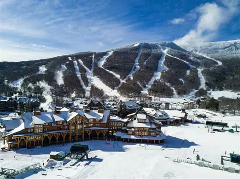 7412 Mountain Rd #408, Stowe, VT 05672