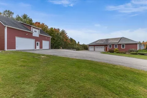 Exterior - 36 Emerson Dr, Jericho, VT 05465 photo 5 of 9