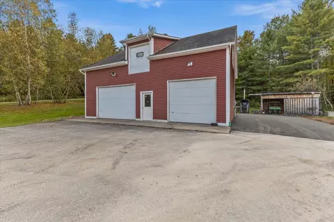 Exterior - 36 Emerson Dr, Jericho, VT 05465 photo 4 of 9