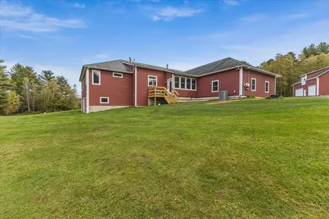 Exterior - 36 Emerson Dr, Jericho, VT 05465 photo 6 of 9