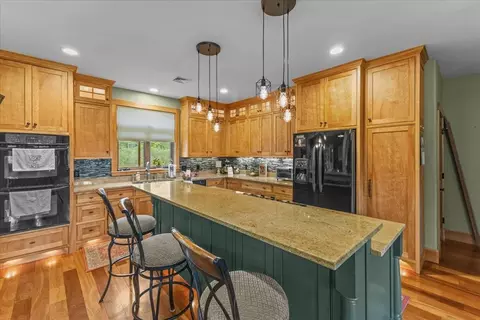 Kitchen - 36 Emerson Dr, Jericho, VT 05465 photo 3 of 4