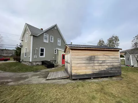 46 Cascade Flts, Gorham, NH 03581