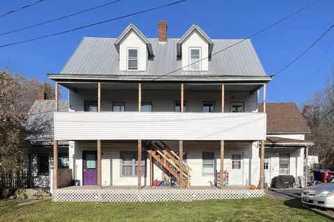 8 Lucia St, Barre Town, VT 05654