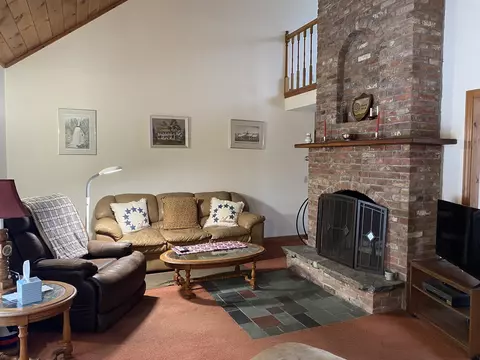 Living - 24 Antler Loop, Dover, VT 05356 photo 2 of 6