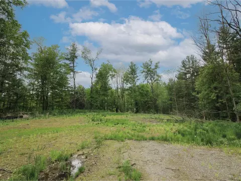 88 Susie Wilson Rd, Essex, VT 05452