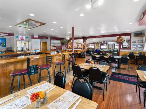 Dining - 25 31 North St, Proctor, VT 05765 photo 4 of 13