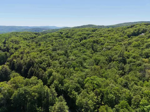 5417 Fletcher Ln #5471, Hartford, VT 05001