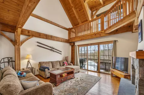 10 Grouse Ln # A, Dover, VT 05356