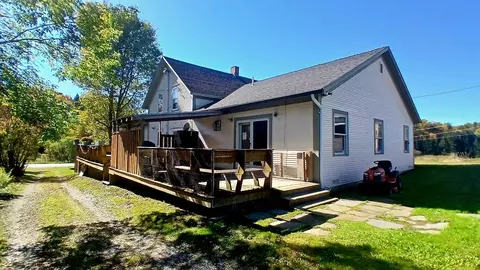 852 Pollander Rd, Jeffersonville, VT 05464