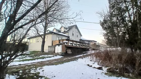 852 Pollander Rd, Jeffersonville, VT 05464