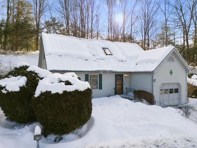 71 Whetstone Dr, Brattleboro, VT 05301 | MLS# 5032416 | 25 Photos - Movoto