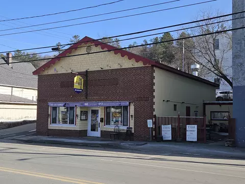 16 N Main St, Lisbon, NH 03585