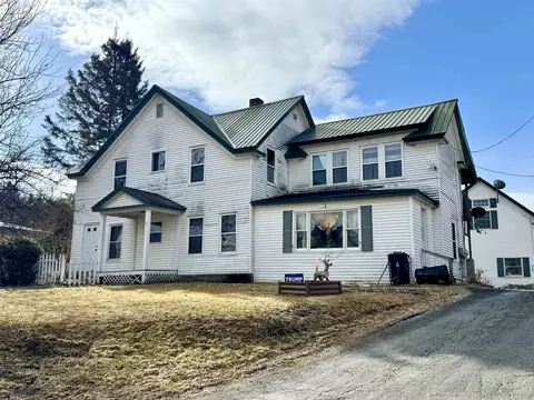 31 33 Colby St, Colebrook, NH 03576