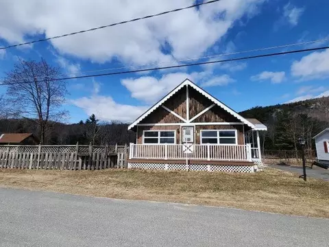 18 Corbin Ave, Gorham, NH 03581