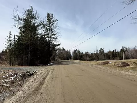 101 Page Hill Rd, Lancaster, NH 03584